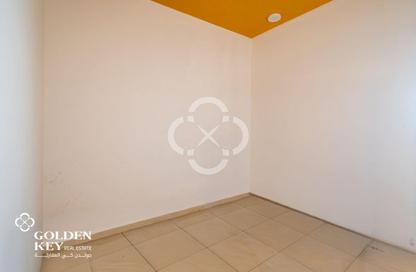 Shop - Studio - 1 for rent in Umm Salal Mahammad - Umm Salal City - Doha