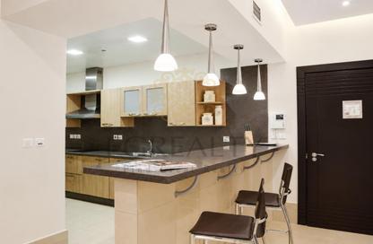 Apartment - 1 Bedroom - 2 Bathrooms for rent in West Bay Tower - West Bay - West Bay - Doha