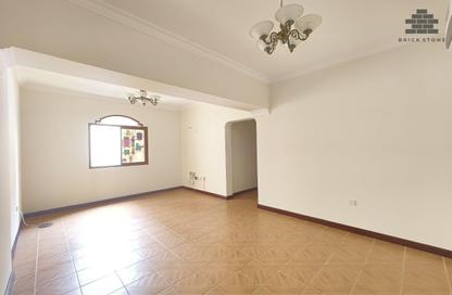 Apartment - 2 Bedrooms - 2 Bathrooms for rent in Anas Street - Fereej Bin Mahmoud North - Fereej Bin Mahmoud - Doha
