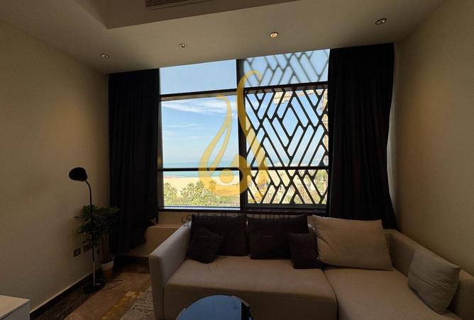 1025937 - Property Image 2