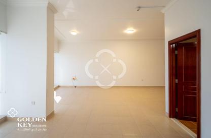 Apartment - 3 - 3 for rent in West Bay Tower - West Bay - West Bay - Doha