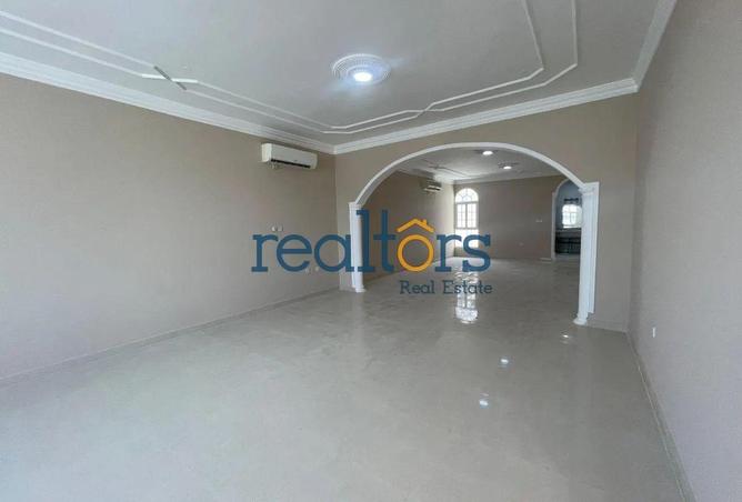 60777922 - Property Image 2