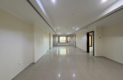 Apartment - 1 Bedroom - 2 Bathrooms for rent in One Porto Arabia - Porto Arabia - The Pearl Island - Doha