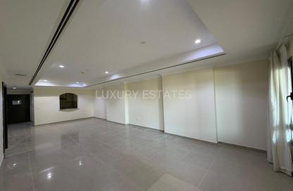 Apartment - 1 Bedroom - 2 Bathrooms for rent in One Porto Arabia - Porto Arabia - The Pearl Island - Doha