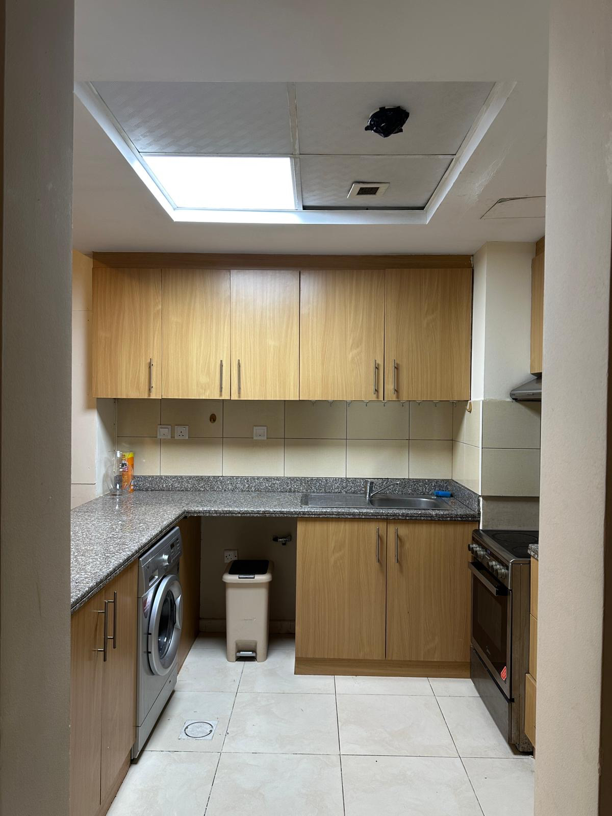 ELEGANT 1BHK FF WITH BALCONY APARTMENT thumbnail 10