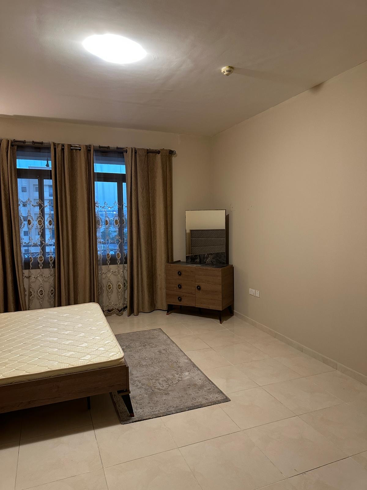 ELEGANT 1BHK FF WITH BALCONY APARTMENT thumbnail 14