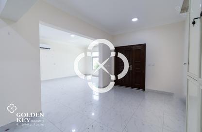 Villa - 4 Bedrooms - 4 Bathrooms for rent in Al Hanaa Street - Al Gharrafa - Doha