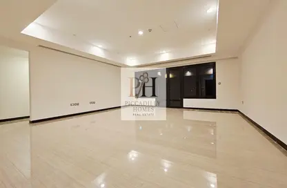 Apartment - 3 Bedrooms - 4 Bathrooms for rent in East Porto Drive - Porto Arabia - The Pearl Island - Doha