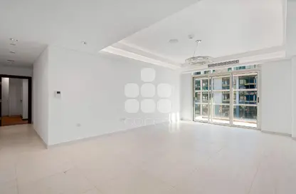 شقة - 2 غرف نوم - 4 حمامات للايجار في كريستال ريزيدنس - جزيرة جيوان - جزيرة اللؤلؤة - الدوحة