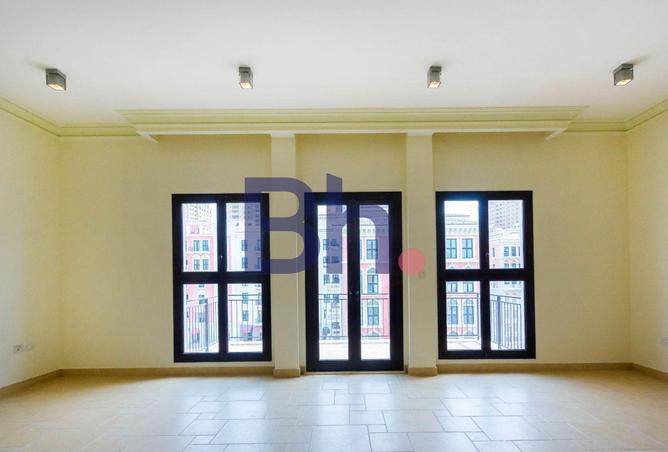 978701 - Property Image 2