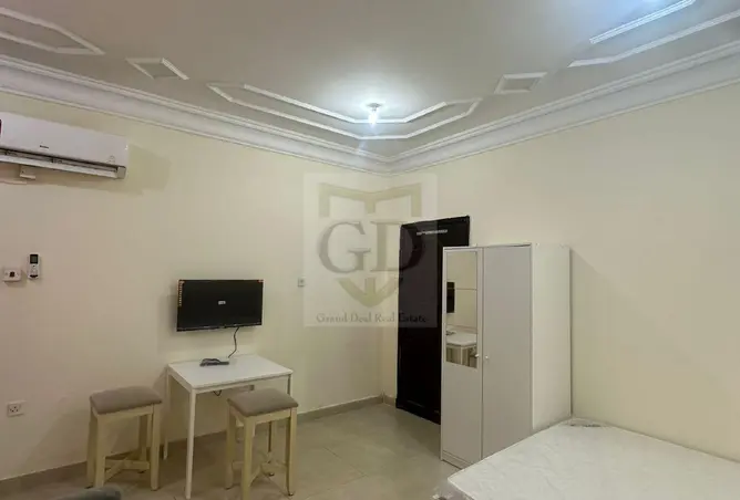 63311225 - Property Image 2