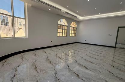 Villa - 5 Bedrooms - 6 Bathrooms for rent in West Bay Lagoon Villas - West Bay Lagoon - West Bay Lagoon - Doha