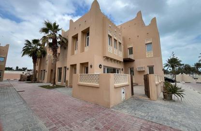 Villa - 4 Bedrooms - 5 Bathrooms for rent in West Bay Tower - West Bay - West Bay - Doha