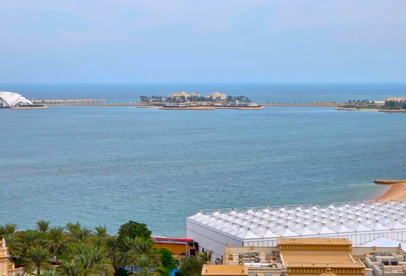 BILLS FREE | SEMI FURNISHED 2 BHK+MAID | SEA VIEW - apartment in Floresta Gardens