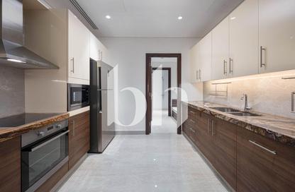 Apartment - 2 Bedrooms - 4 Bathrooms for sale in West Porto Drive - Porto Arabia - The Pearl Island - Doha