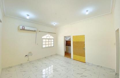 Apartment - 1 Bedroom - 1 Bathroom for rent in Al Duhail South - Al Duhail - Doha Apartment - 1 Bedroom - 1 Bathroom for rent in Al Duhail South - Al Duhail - Doha