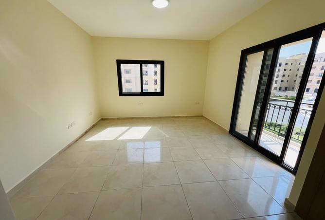 1002735 - Property Image 3