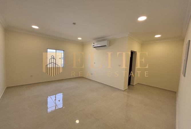 1006093 - Property Image 2