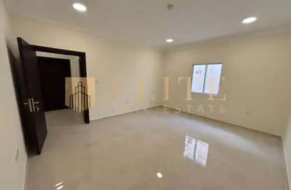 Compound - 6 Bedrooms - 6 Bathrooms for rent in 36 Villa Compound - Al Kheesa - Umm Salal Mohammed