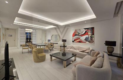 Apartment - 2 Bedrooms - 4 Bathrooms for rent in Floresta Gardens - Floresta Gardens - The Pearl Island - Doha