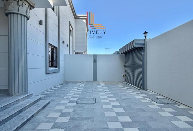 1014058 - Property Image 2