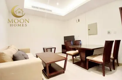 Apartment - 2 Bedrooms - 2 Bathrooms for rent in Umm Ghuwailina 4 - Umm Ghuwailina - Doha