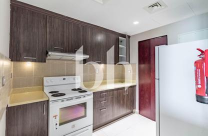 Apartment - 1 Bedroom - 2 Bathrooms for rent in West Porto Drive - Porto Arabia - The Pearl Island - Doha