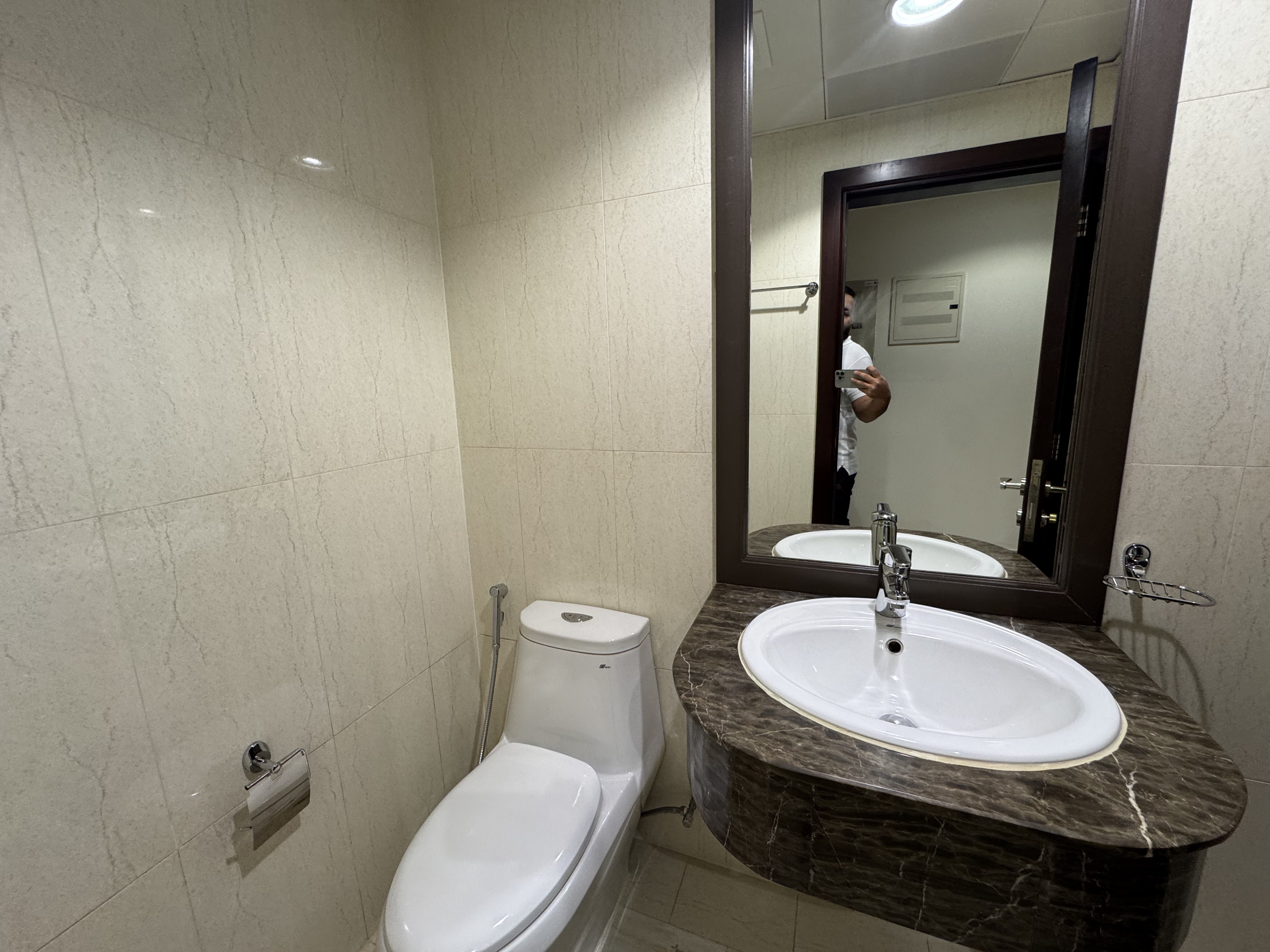 ONE MONTH FREE QATAR COOL INCLUDE 1 BEDROOM FF thumbnail 3