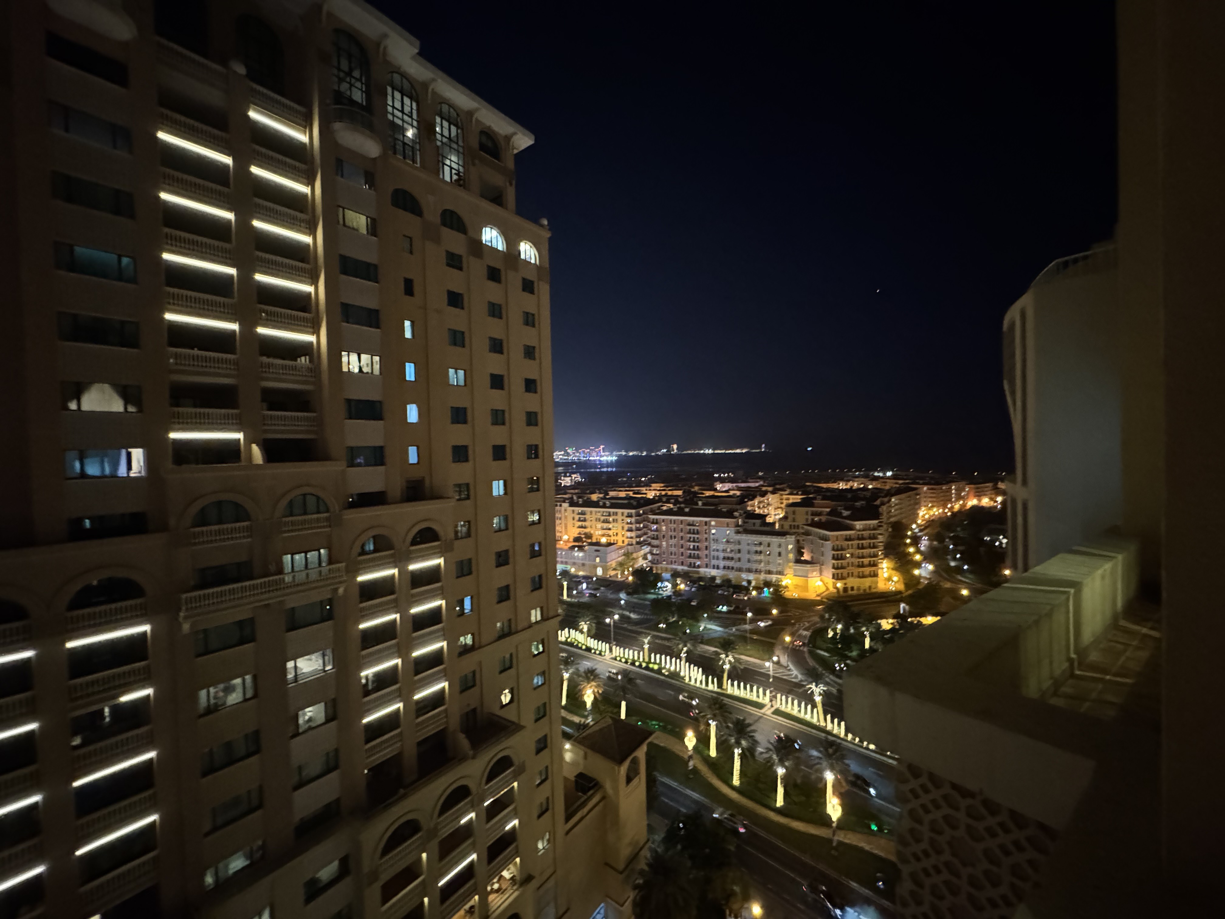 ONE MONTH FREE QATAR COOL INCLUDE 1 BEDROOM FF thumbnail 4