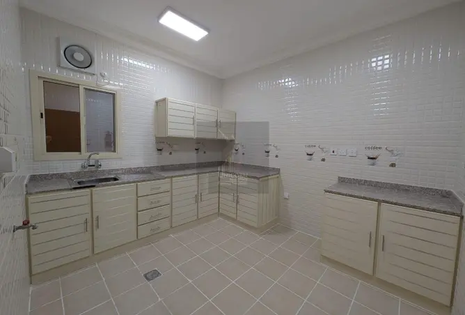 63754107 - Property Image 3