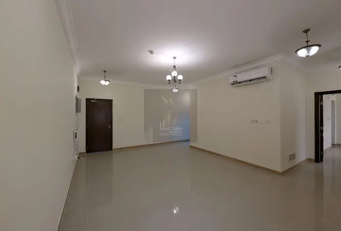 63754107 - Property Image 2