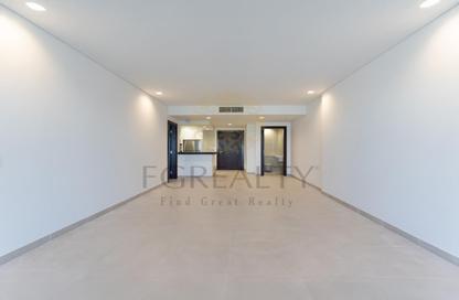 Apartment - 1 Bedroom - 2 Bathrooms for sale in Viva West - Viva Bahriyah - The Pearl Island - Doha