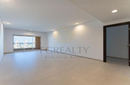 Apartment - 1 Bedroom - 2 Bathrooms for sale in Viva West - Viva Bahriyah - The Pearl Island - Doha