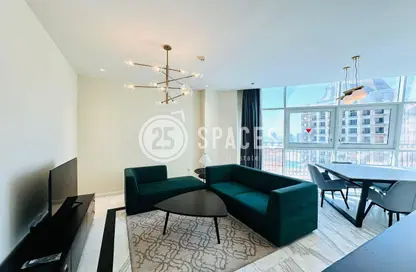 Penthouse - 2 Bedrooms - 4 Bathrooms for rent in Floresta Gardens - Floresta Gardens - The Pearl Island - Doha