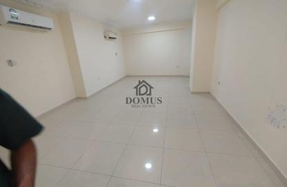 Apartment - 3 Bedrooms - 3 Bathrooms for rent in Hiteen Street - Al Muntazah - Doha