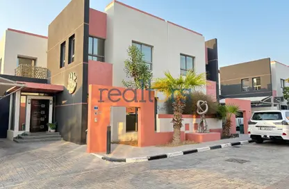 Compound - 4 Bedrooms - 4 Bathrooms for rent in Mamoura 18 - Al Maamoura - Doha