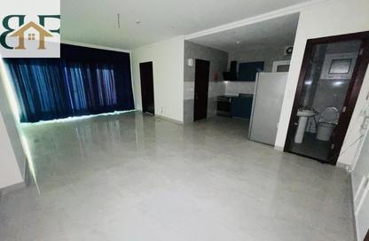 Apartment - 1 Bedroom - 2 Bathrooms for rent in Al Sadd Road - Al Sadd - Doha Apartment - 1 Bedroom - 2 Bathrooms for rent in Al Sadd Road - Al Sadd - Doha