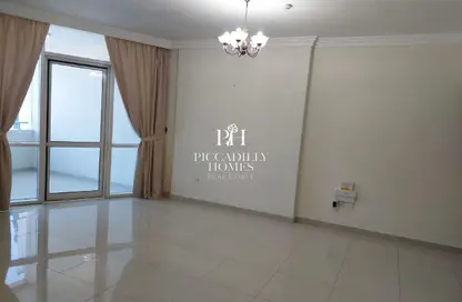 شقة - 2 غرف نوم - 3 حمامات للايجار في برج وست باي - الخليج الجنوبي - الخليج الغربي - الدوحة