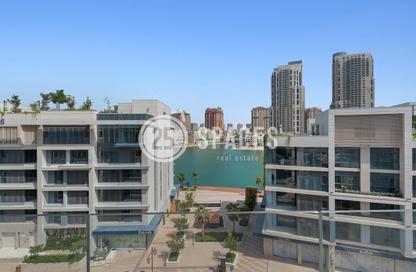 Apartment - 1 Bedroom - 2 Bathrooms for rent in Crystal Residence - Gewan Island - The Pearl Island - Doha