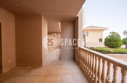 Apartment - 2 Bedrooms - 3 Bathrooms for sale in West Porto Drive - Porto Arabia - The Pearl Island - Doha