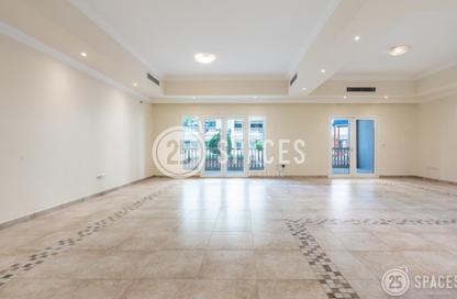 Apartment - 2 Bedrooms - 3 Bathrooms for sale in West Porto Drive - Porto Arabia - The Pearl Island - Doha