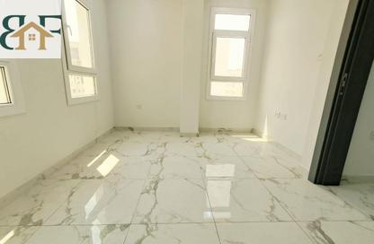 Apartment - 3 - 2 for rent in Umm Ghwailina Comm - Umm Ghuwalina - Umm Ghuwailina - Doha