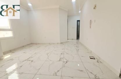 Apartment - 3 - 2 for rent in Umm Ghwailina Comm - Umm Ghuwalina - Umm Ghuwailina - Doha Apartment - 3 - 2 for rent in Umm Ghwailina Comm - Umm Ghuwalina - Umm Ghuwailina - Doha