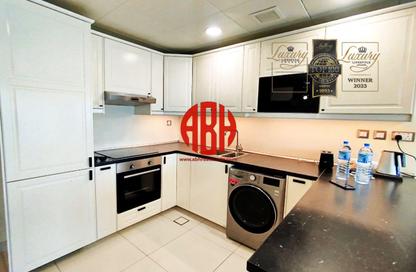 Apartment - 2 Bedrooms - 3 Bathrooms for rent in Al Sadd Road - Al Sadd - Doha