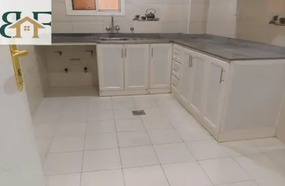 Apartment - 3 Bedrooms - 2 Bathrooms for rent in Al Mansoura - Doha