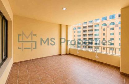 Apartment - 1 Bedroom - 2 Bathrooms for rent in East Porto Drive - Porto Arabia - The Pearl Island - Doha