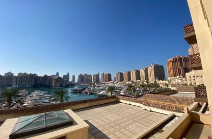 Apartment - 1 Bedroom - 2 Bathrooms for sale in West Porto Drive - Porto Arabia - The Pearl Island - Doha