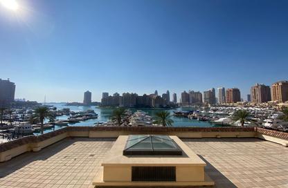 Apartment - 1 Bedroom - 2 Bathrooms for sale in West Porto Drive - Porto Arabia - The Pearl Island - Doha
