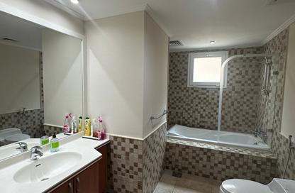 Apartment - 3 Bedrooms - 5 Bathrooms for rent in East Porto Drive - Porto Arabia - The Pearl Island - Doha