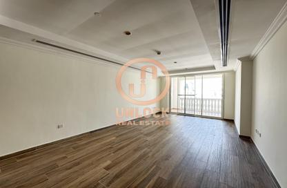 Apartment - 1 Bedroom - 2 Bathrooms for rent in Viva West - Viva Bahriyah - The Pearl Island - Doha